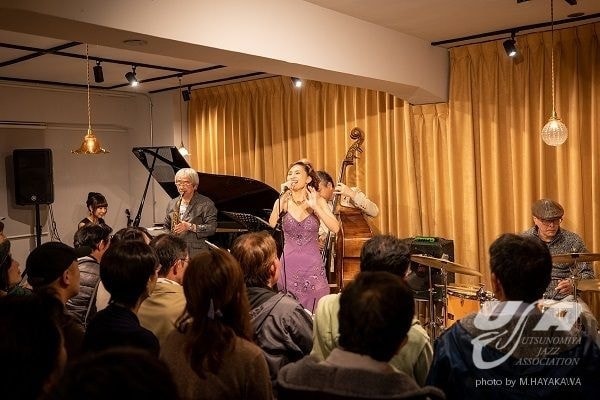 カフェインクブルー