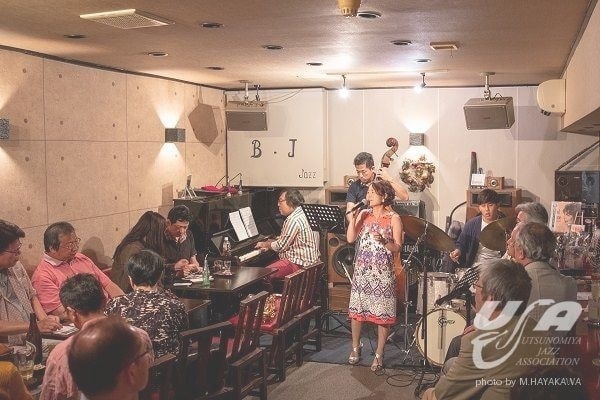 ブルージェイ
